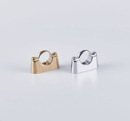 Застежка для садовых труб для надежного удержания труб